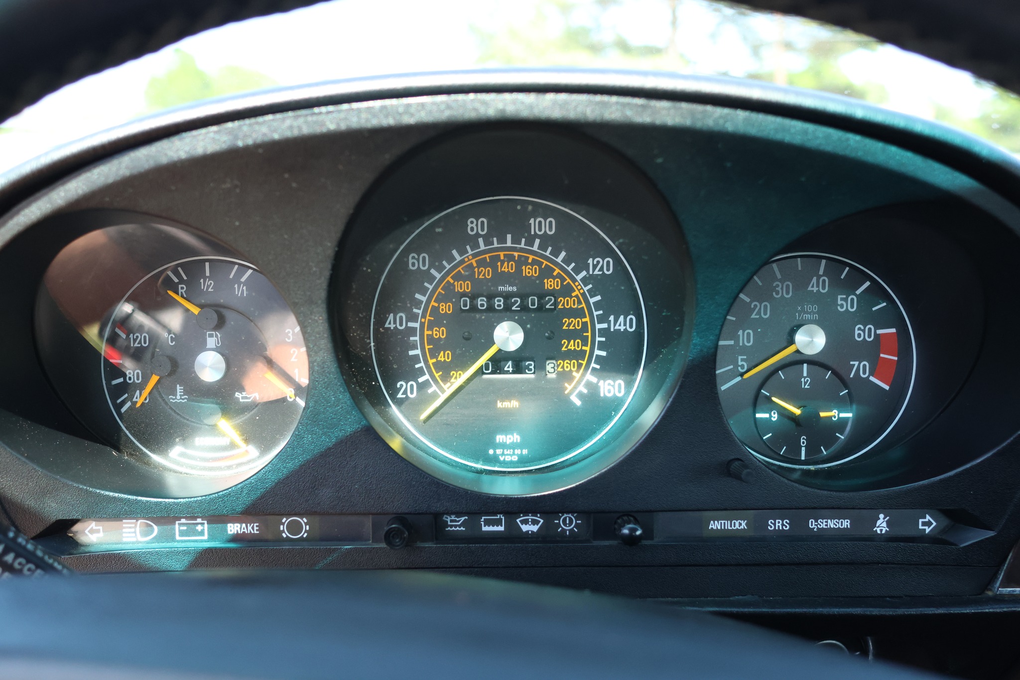 
								1987 Mercedes-Benz 560SL full									