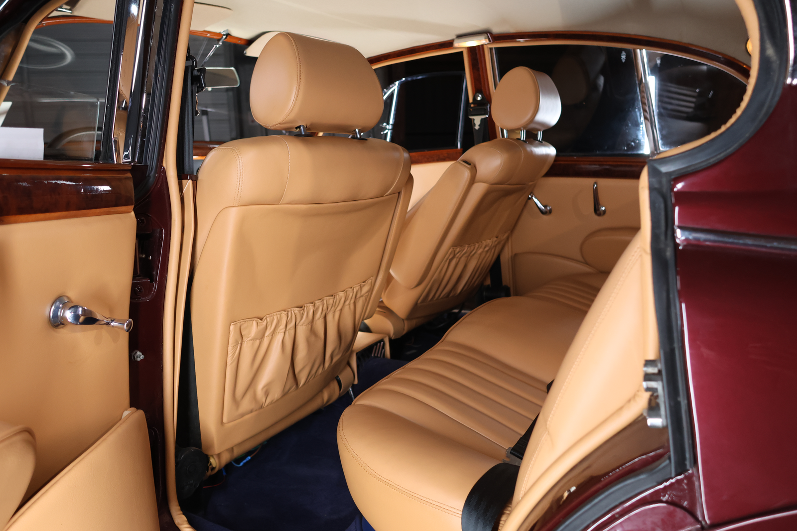 
								1967 Jaguar Mark II full									