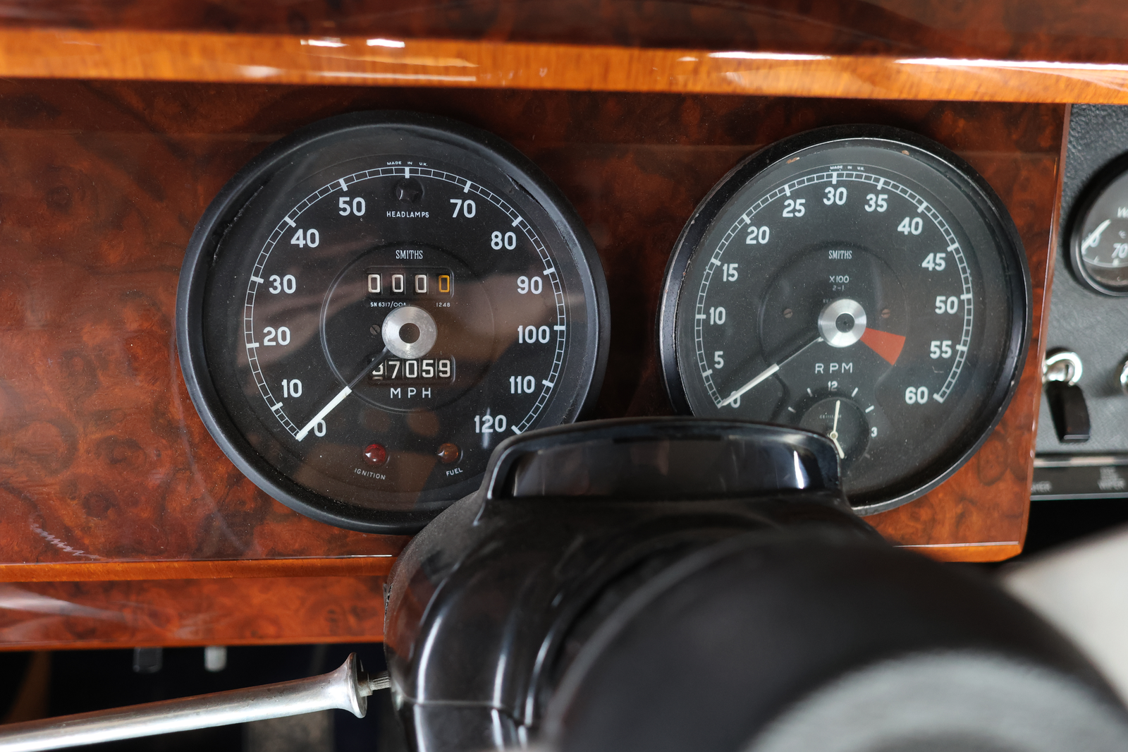 
								1967 Jaguar Mark II full									