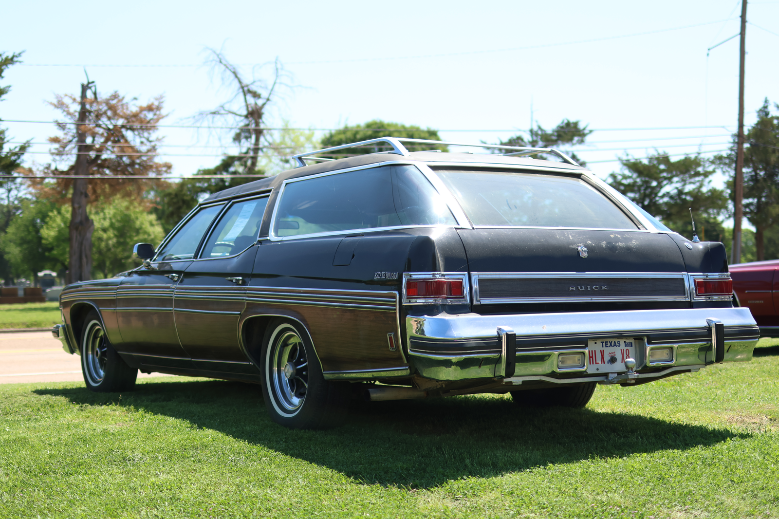 
								1974 Buick Station Wagon full									