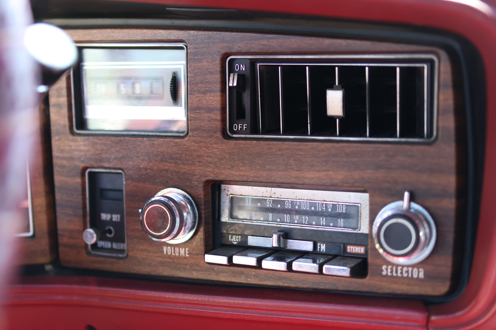
								1974 Buick Station Wagon full									