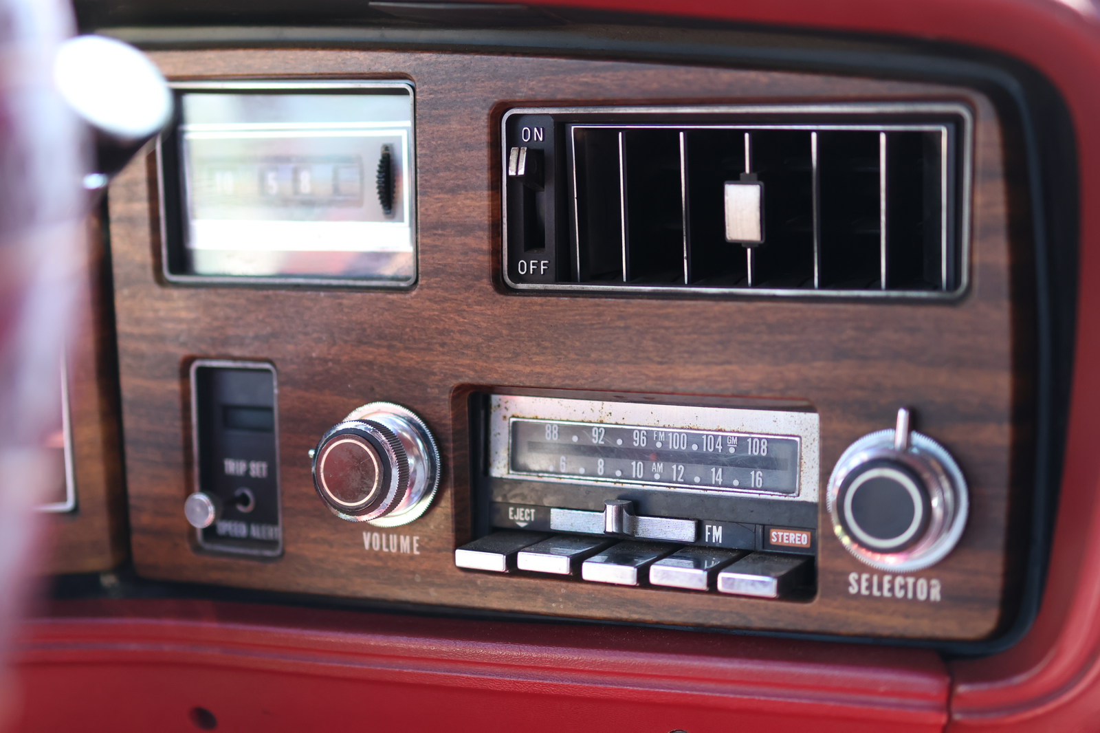 
								1974 Buick Station Wagon full									