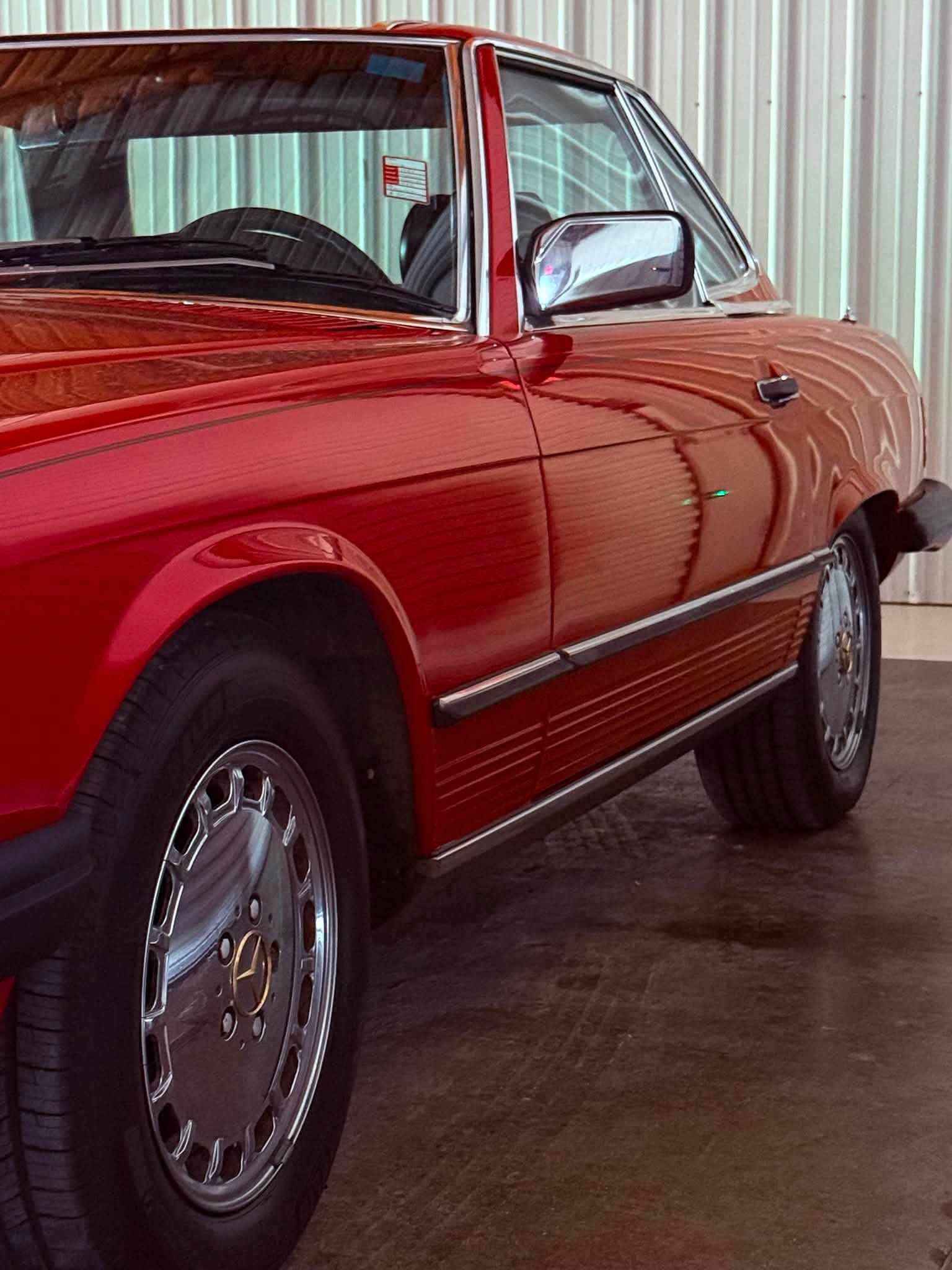 1987 Mercedes-Benz 560SL