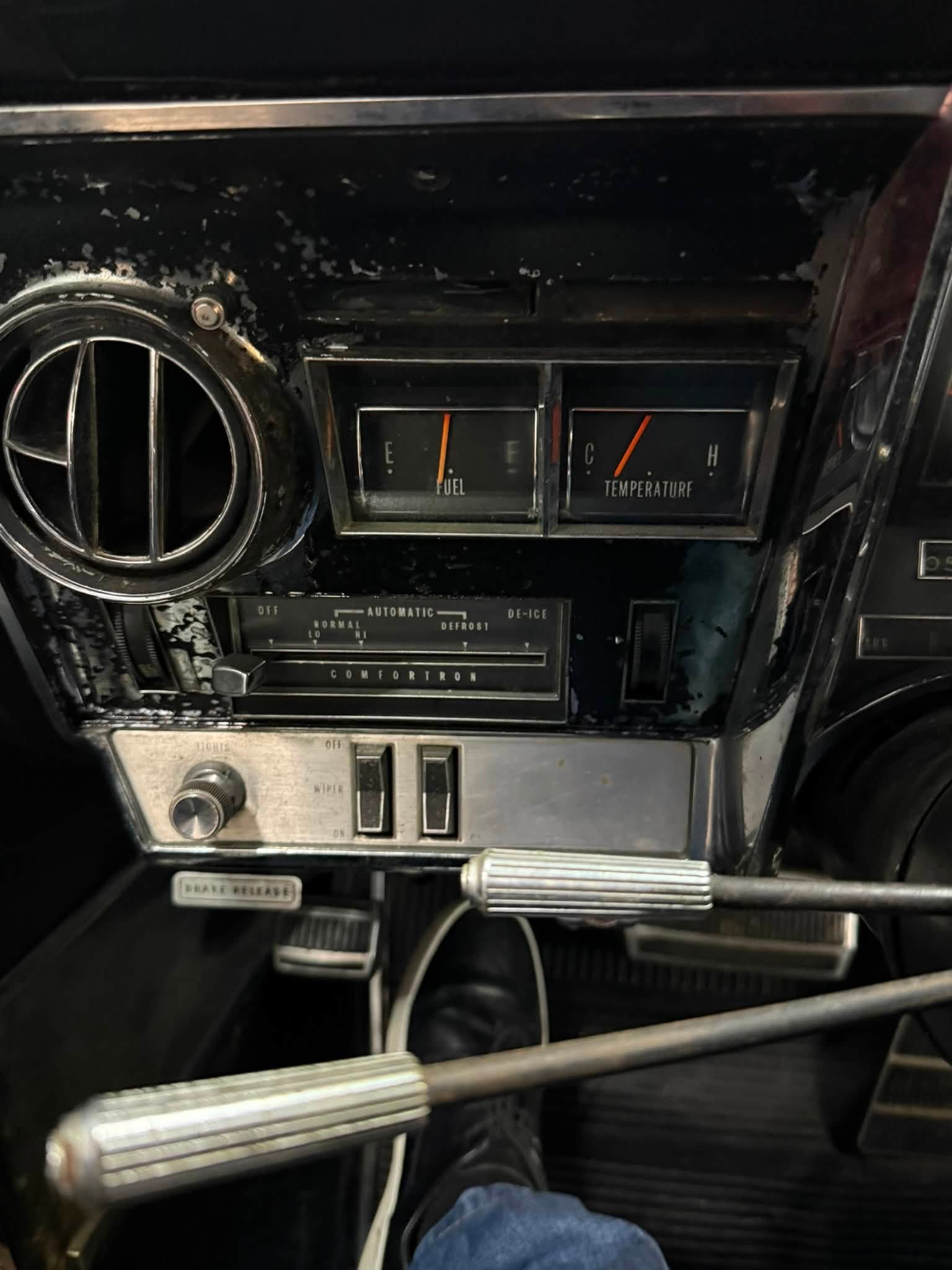 
								1966 Oldsmobile Toronado full									