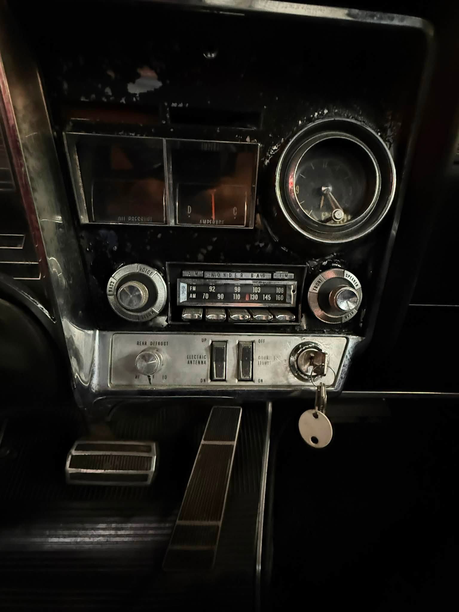 
								1966 Oldsmobile Toronado full									