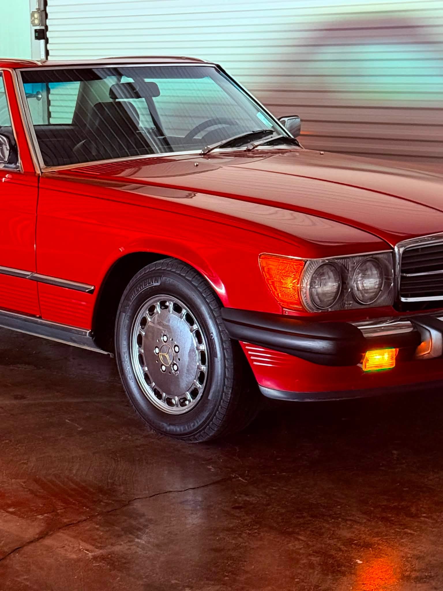 
								1987 Mercedes-Benz 560SL full									