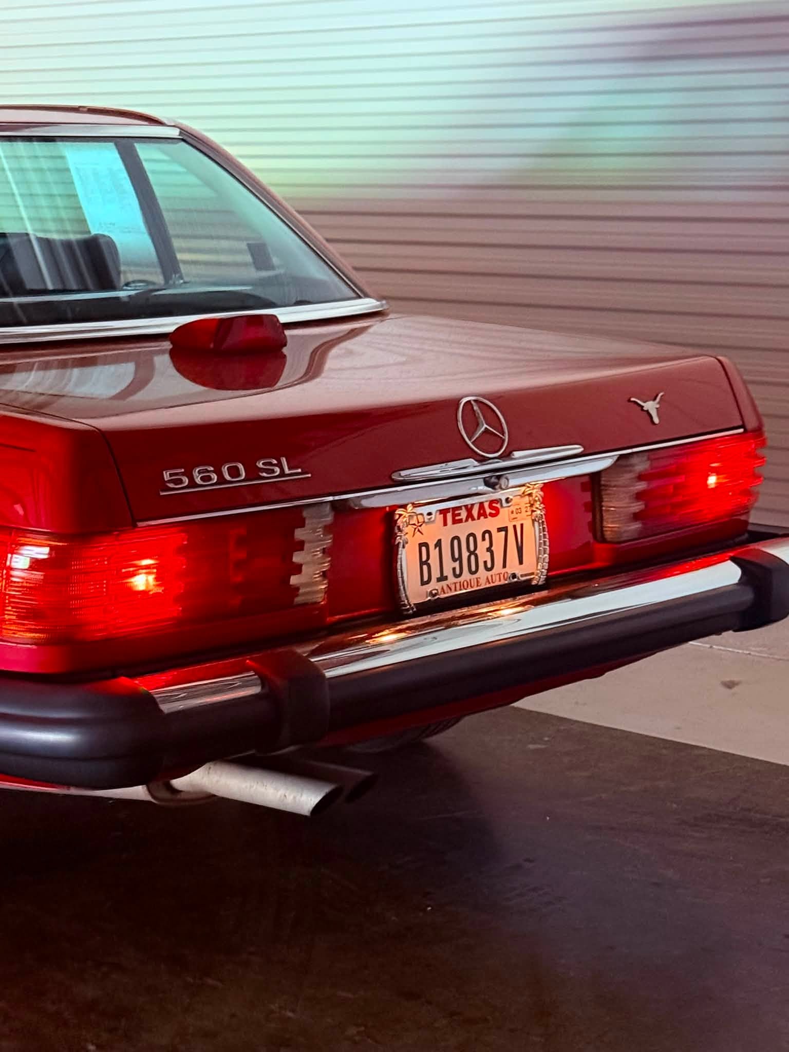 
								1987 Mercedes-Benz 560SL full									