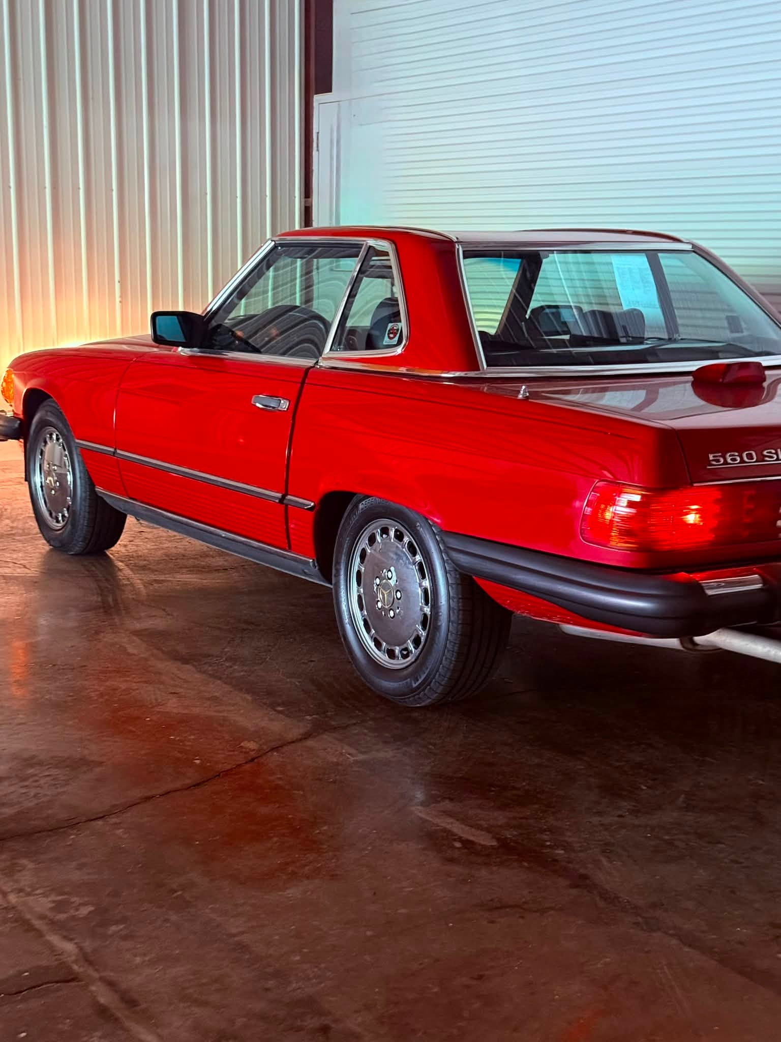 
								1987 Mercedes-Benz 560SL full									